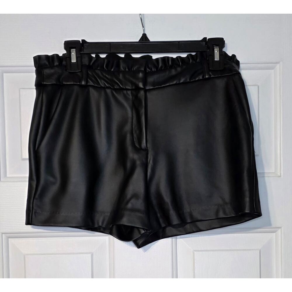 HAVE Los Angeles‎ Faux Leather Shorts Medium Ruffled Waist Trendy NWOT